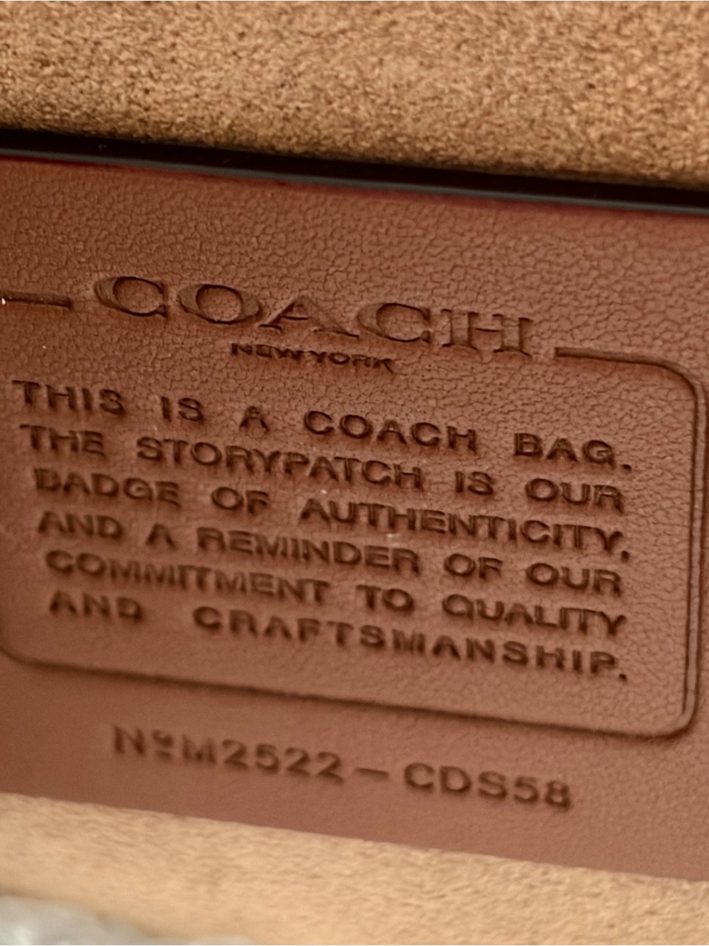 Coach Chelsea 30 Vanilla NW/OT - Picture 16 of 16